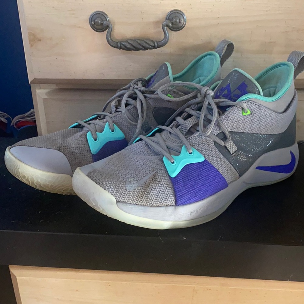 PG 2 Nike basketball shoe